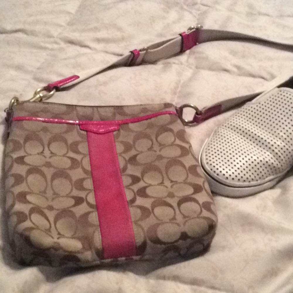 Coach fusha crossbody